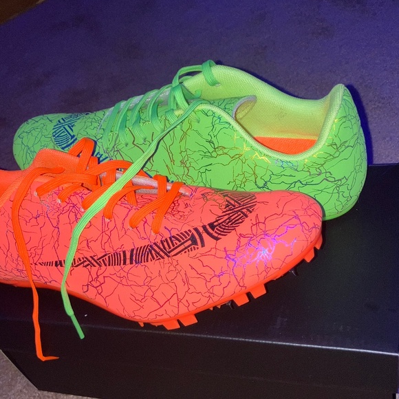 I’m selling a pair of track spikes
